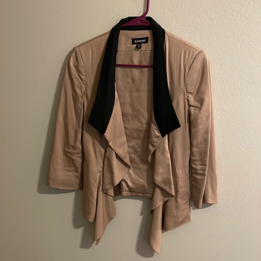 XX-Small Bebe Tan & Black 3/4 sleeve blazer